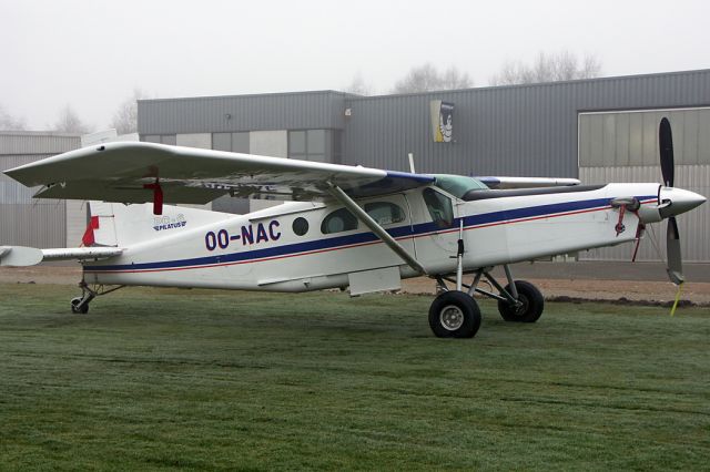 Pilatus PC-6B Turbo-Porter (OO-NAC) - USED FOR PARAJUMPING