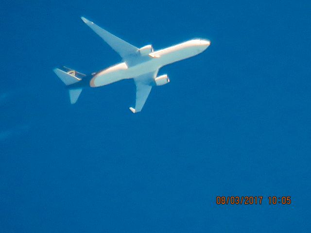 BOEING 767-300 (N310UP)