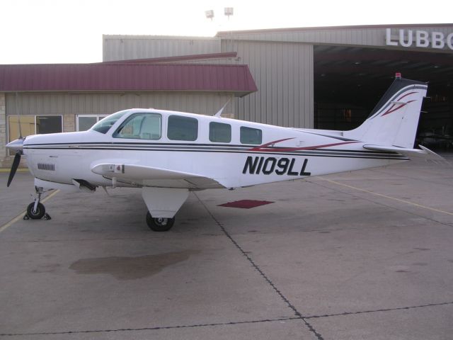 Beechcraft Bonanza (36) (N109LL)
