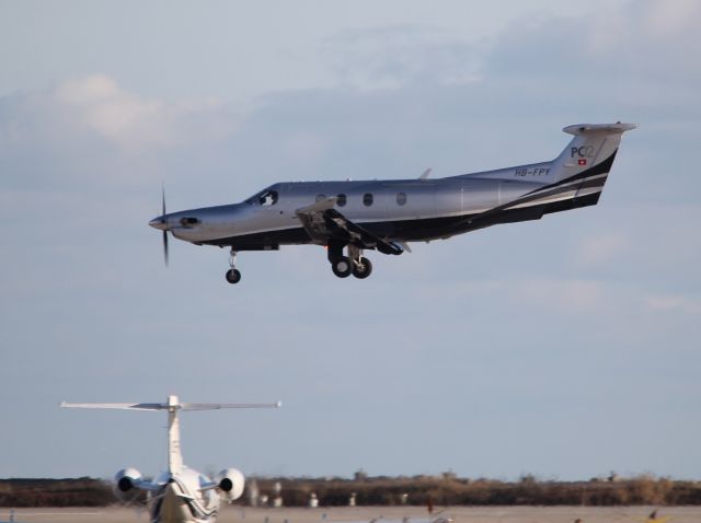 Pilatus PC-12 (HB-FPY)