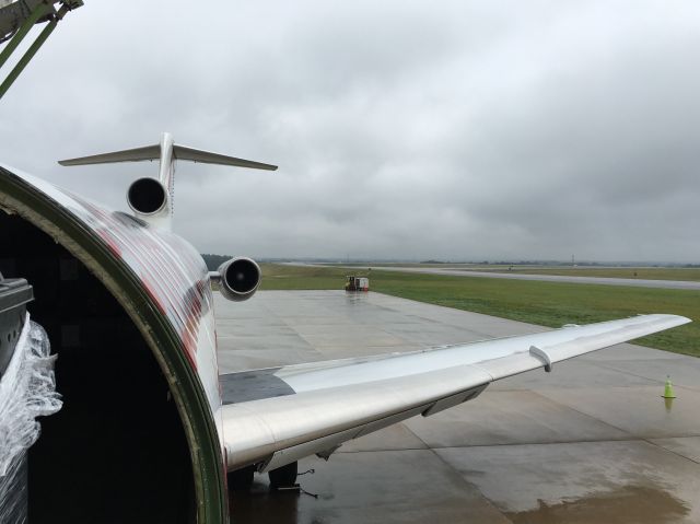 BOEING 727-200 (N722CK) - Great view from this classic!