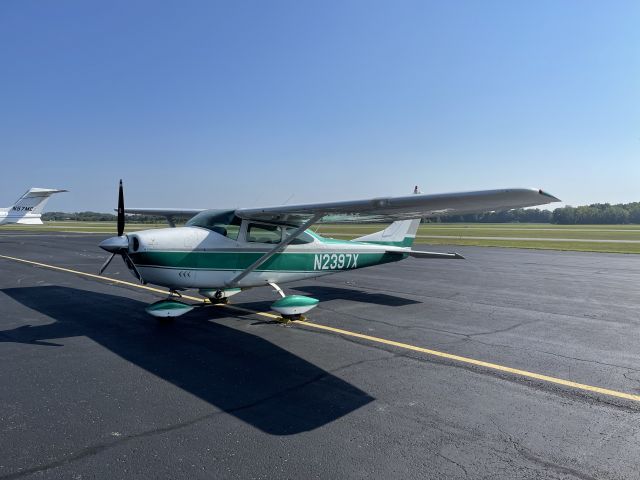 Cessna Skylane (N2397X)