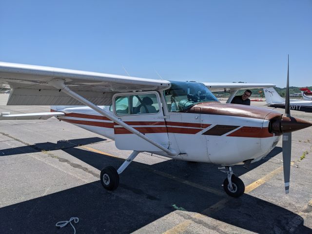 Cessna Skyhawk (N5880E) - May 2021