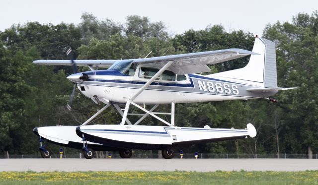 Cessna Skywagon (N86SS) - Airventure 2019