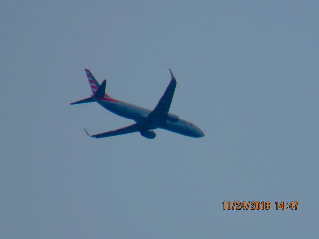 Boeing 737-800 (N907NN) - American Airlines on a maintenance flight over Southeastern Kansas performing a stall test. I think anyways. It was down to 150 mph then they put the power to it. Sounded great.