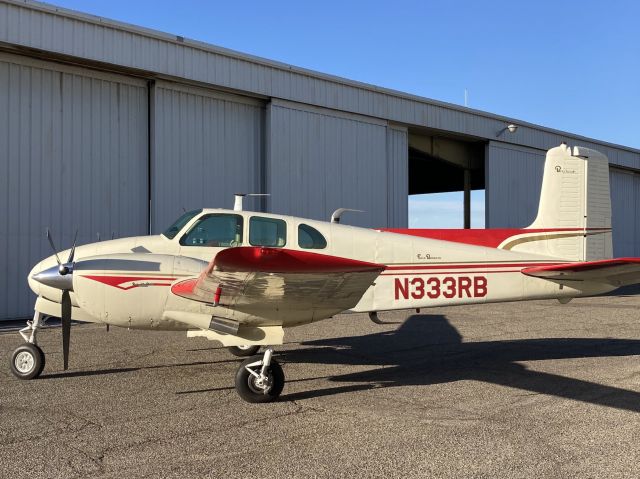 Beechcraft Twin Bonanza (N333RB)