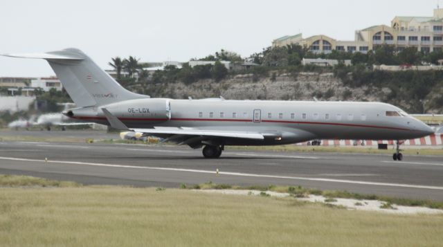 Bombardier Global Express (OE-LGX)