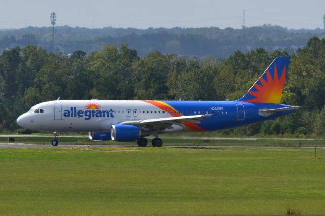 Airbus A320 (N262NV) - Lining up for take-off at KJQF - 9/26/18