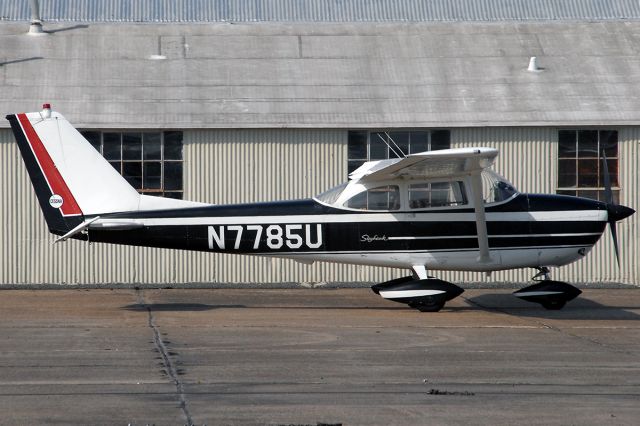 Cessna Skyhawk (N7785U) - Not a great photo, but a great looking 64'-model 172E! 