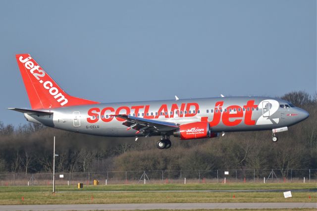 BOEING 737-300 (G-CELU)