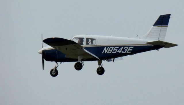 Piper Cherokee (N8543E) - On final is this 1976 Piper Cherokee Cruiser PA-28-140 in the Autumn of 2020.