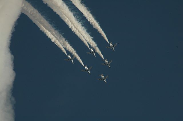 KAWASAKI T-4 — - Blue Impulse  03.Nov.2012