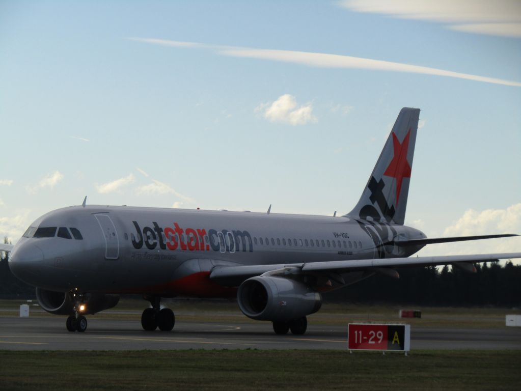 Airbus A320 —