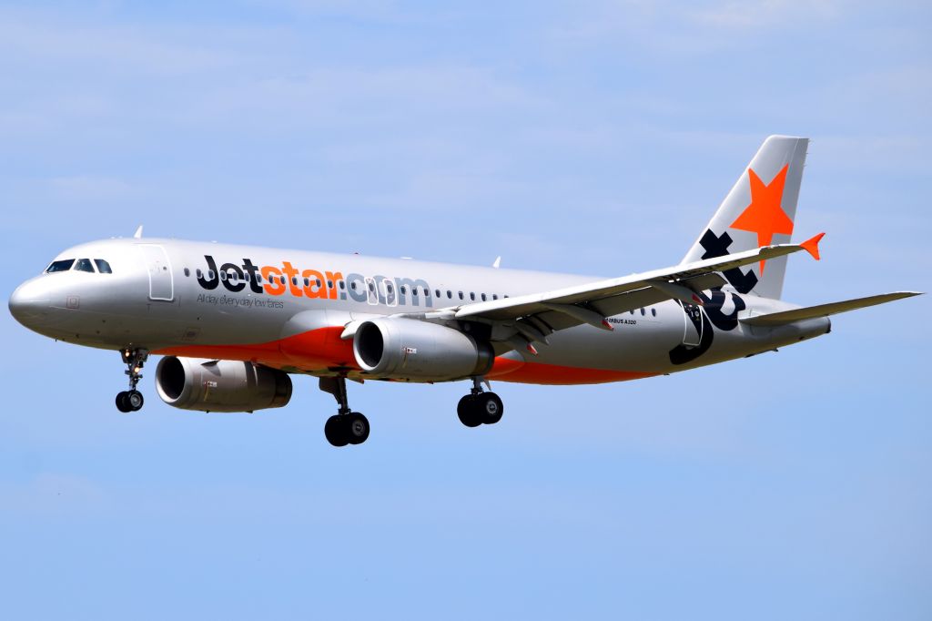 — — - Jetstar A320-232 VH-VGJ on finals for Rwy 36 at Sunshine Coast A/P Nov 3/2014