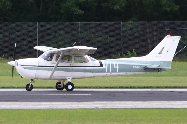 Cessna Skyhawk (N4315R) - Morning launch for AirVenture Cup Race, 21 July 2024