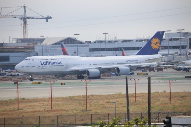 BOEING 747-8 (D-ABYD)