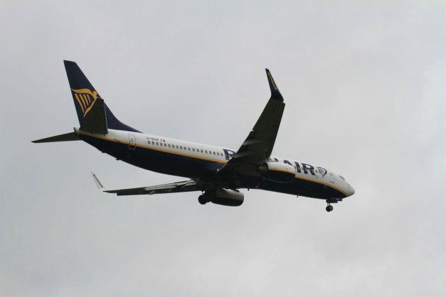 Boeing 737-800 (EI-EXM)