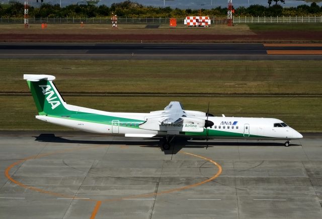 de Havilland Dash 8-100 (JA857A) - Taxing at SDJ (Sendai-Ap Japan) 2016/10/20