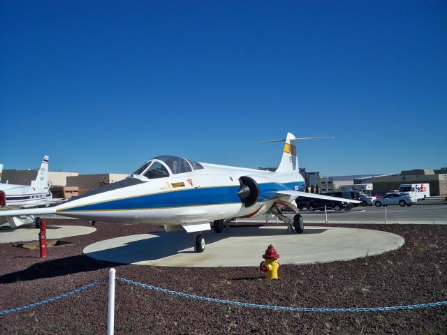 Canadair CL-201 Starfighter (N826NA)