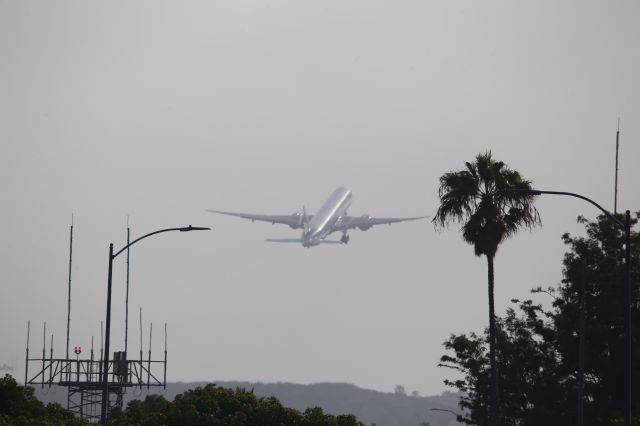 BOEING 777-300ER (JA786A)