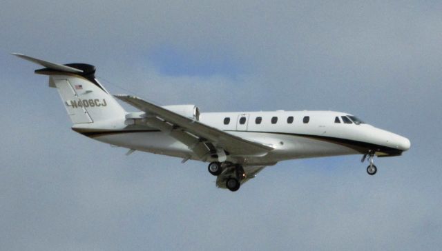 Cessna Citation III (N406CJ) - Landing on RWY 20R