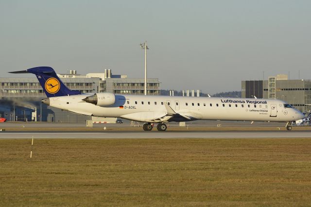 Canadair Regional Jet CRJ-900 (D-ACKL)