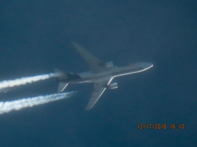 Boeing MD-11 (N595FE)