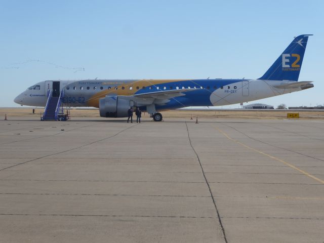 Embraer ERJ-190 (PR-ZEY)