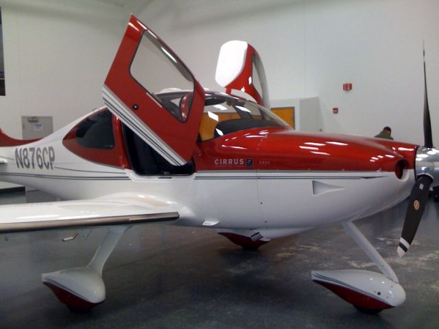 Cirrus SR-22 (N876CP) - New from the factory: Garmin Perspective