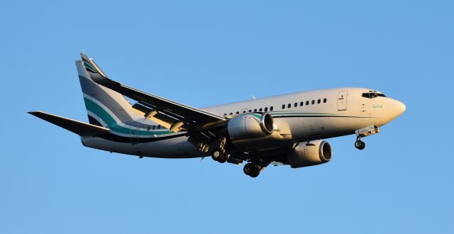 Boeing 737-500 (N732KA) - "Victoria" making her way onto 23R on 12/4/19, bringing in the San Jose Sharks to do battle with the Carolina Hurricanes.  Go puckball!