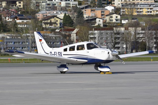 Piper Cherokee (D-ELSX)