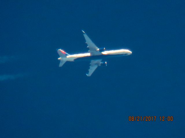 Boeing 757-200 (N6714Q)