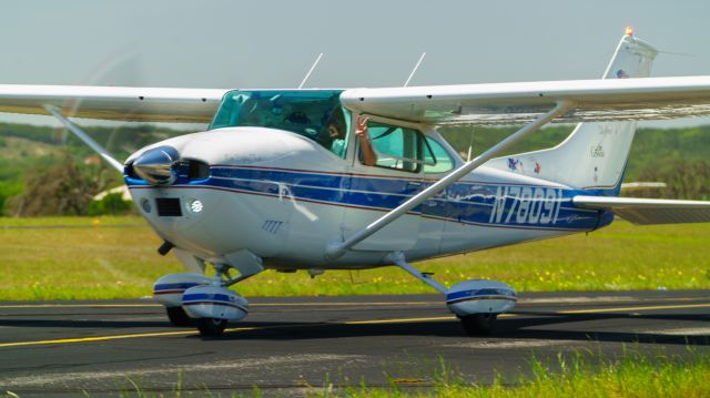 Cessna Skylane (N78091)