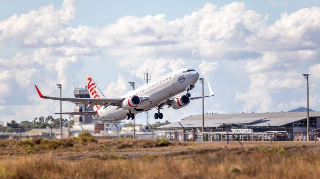 Boeing 737-800 (VH-YFP)