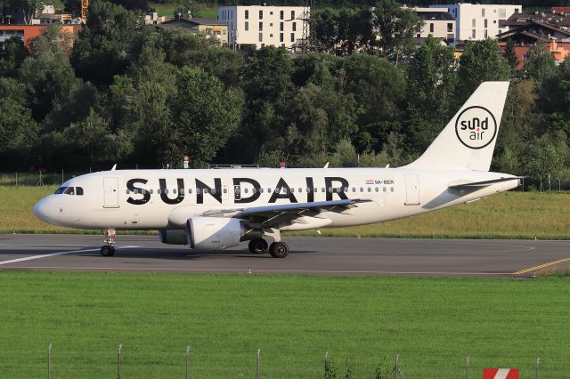 Airbus A319 (9A-BER)