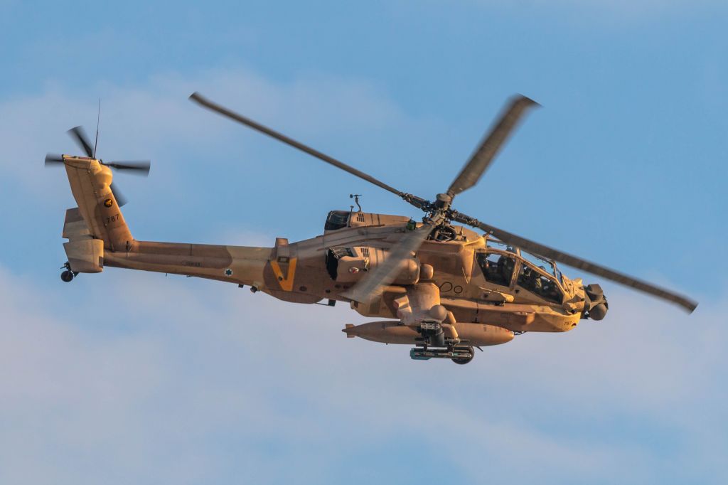 Boeing Longbow Apache (N787)