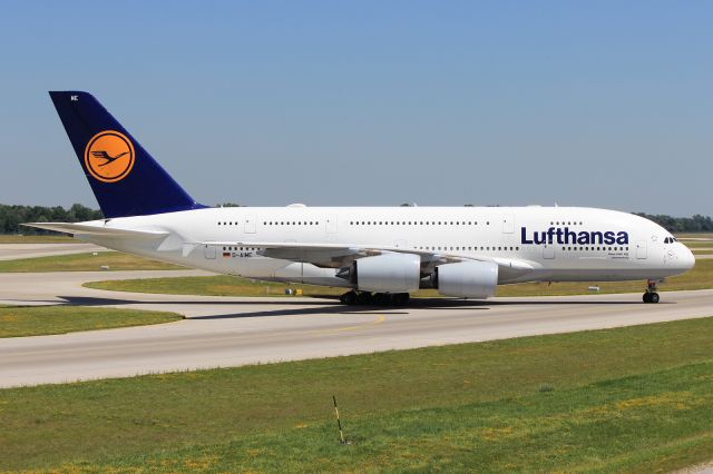 Airbus A380-800 (D-AIME)