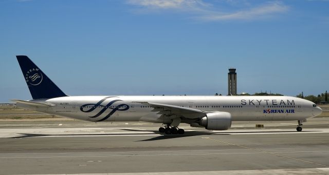 BOEING 777-300ER (HL7783)