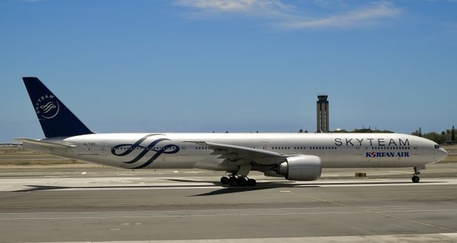 BOEING 777-300ER (HL7783)