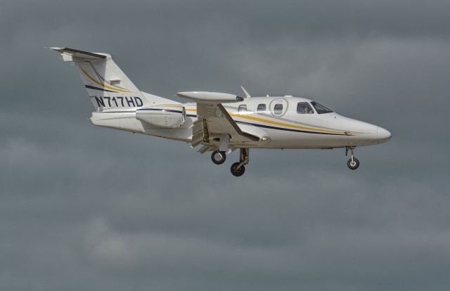 Eclipse 500 (N717HD)