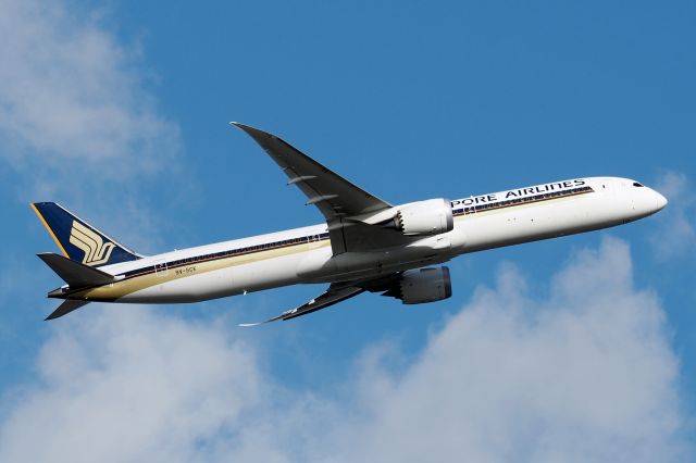 BOEING 787-10 Dreamliner (9V-SCK) - Boeing 787-10 Dreamliner Singapore Airlines 9V-SCK YPPH 26 September 2021