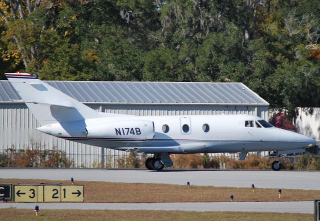 Dassault Falcon 10 (N174B) - PINETIMBER AERO LLC / Rolling runway 3 - 11/27/10