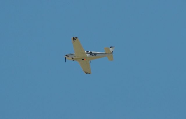 Beechcraft Bonanza (36) (N44T)
