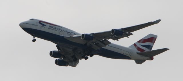 — — - British Airways enroute to KSEA.  Photographed from KBFI 7-27-08.