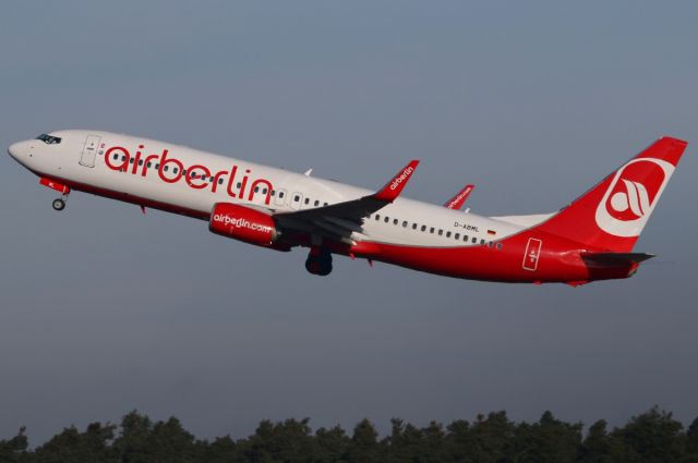 Boeing 737-800 (D-ABML)