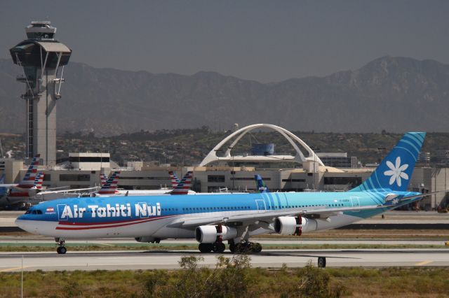 Airbus A340-300 (F-OSEA) - Thrust reverse!  Welcome to Southern California!!