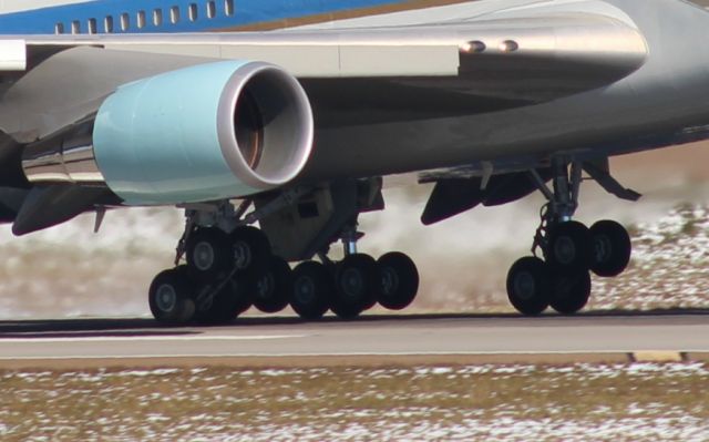 Boeing 747-200 (92-9000) - Miliseconds before liftoff!