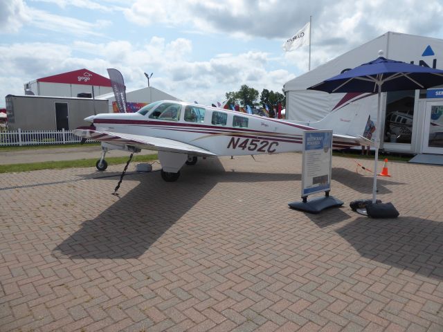 Beechcraft Bonanza (36) (N452C)