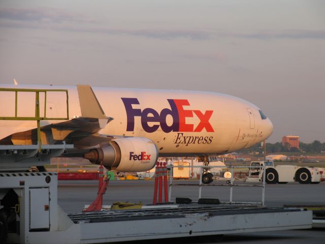 Boeing MD-11 (N594FE)