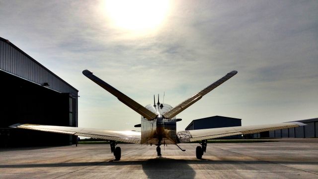 Beechcraft 35 Bonanza — - V-Tail Bonanza at HenriksenJetCenter